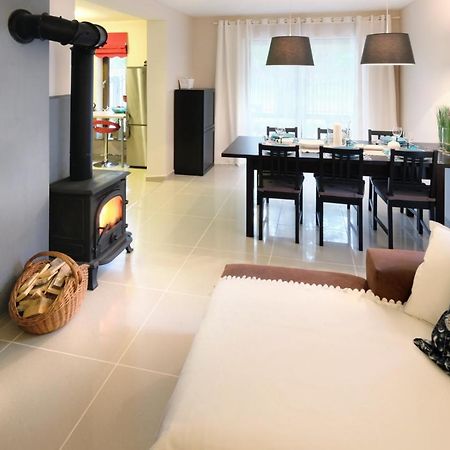 Dom Kotik W Lukecinie Villa Ngoại thất bức ảnh