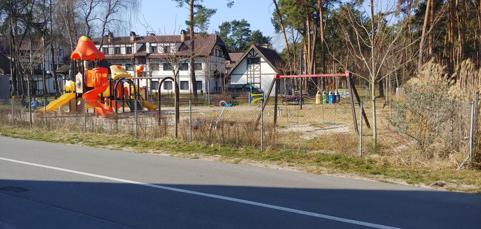 Dom Kotik W Lukecinie Villa Ngoại thất bức ảnh
