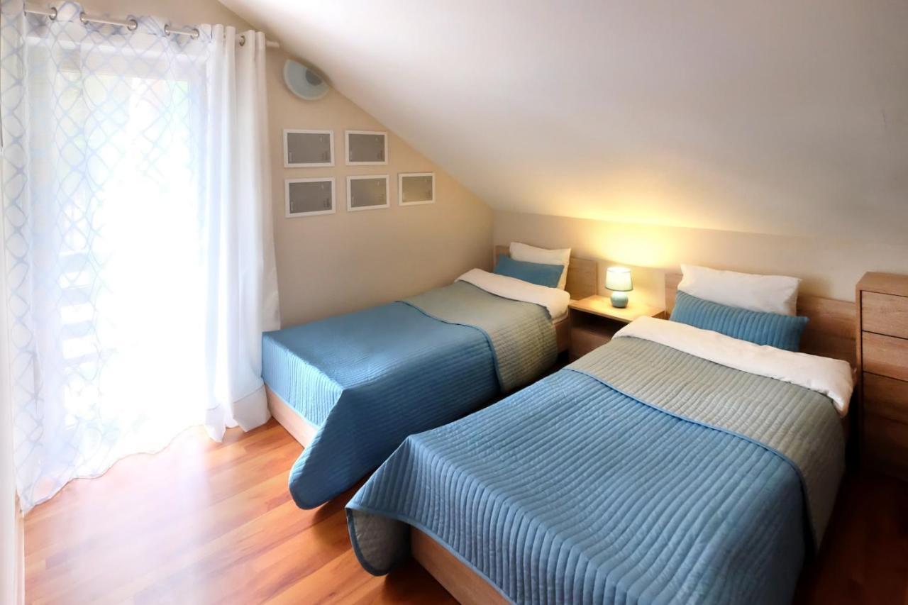 Dom Kotik W Lukecinie Villa Ngoại thất bức ảnh